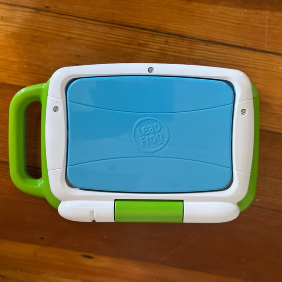 Leap Frog 2in1 Learning Laptop & Tablet - Picture 5 of 5